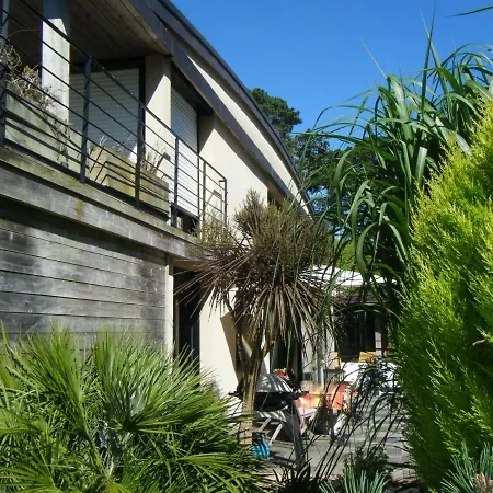 D'hote A Bed & Breakfast *