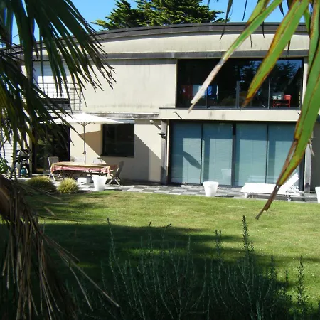 D'hote A Bed & Breakfast *
